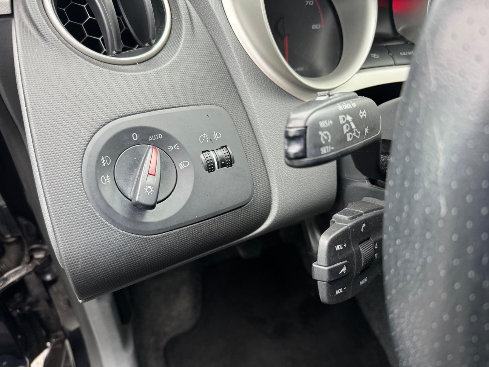Seat Ibiza 2011 — photo 9