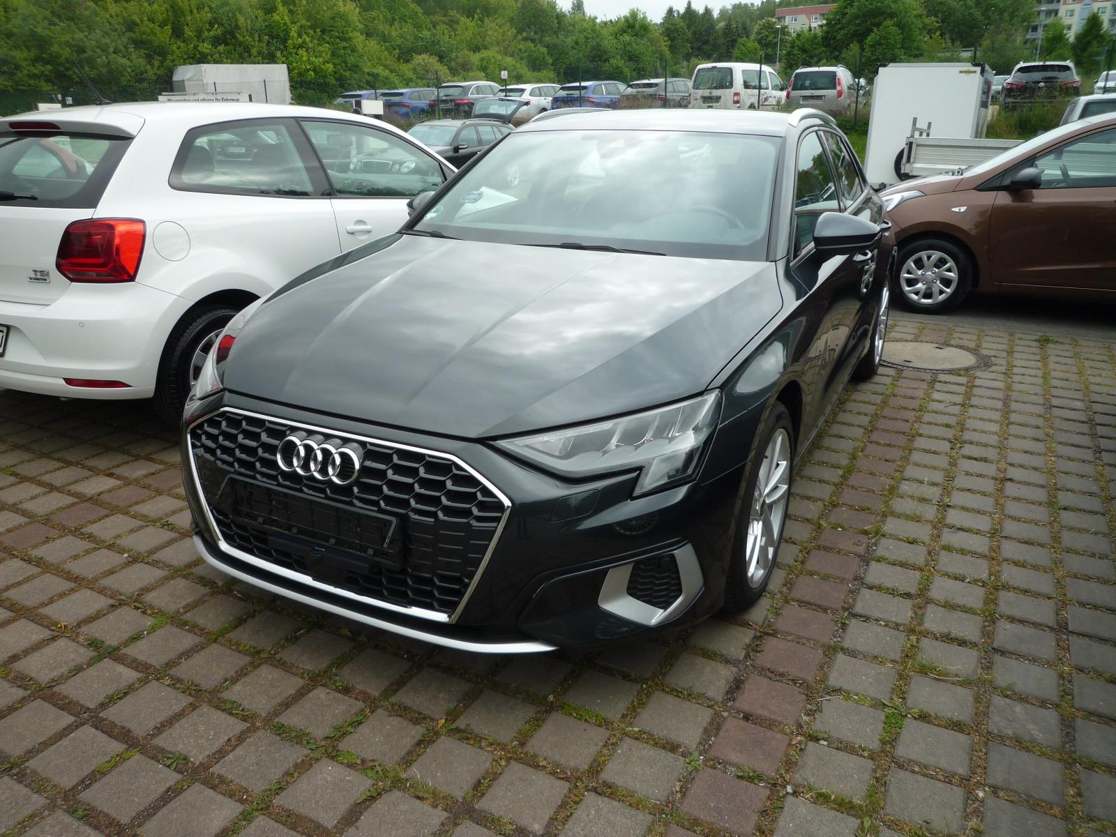 Audi A3 Sportback 30 TFSI advanced