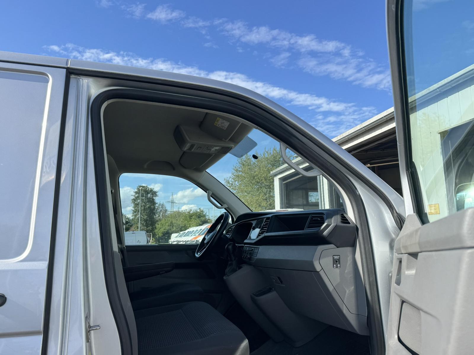 Volkswagen T6 Transporter 6.1 Kasten DSG AHK*NAVI*PDC*MFL