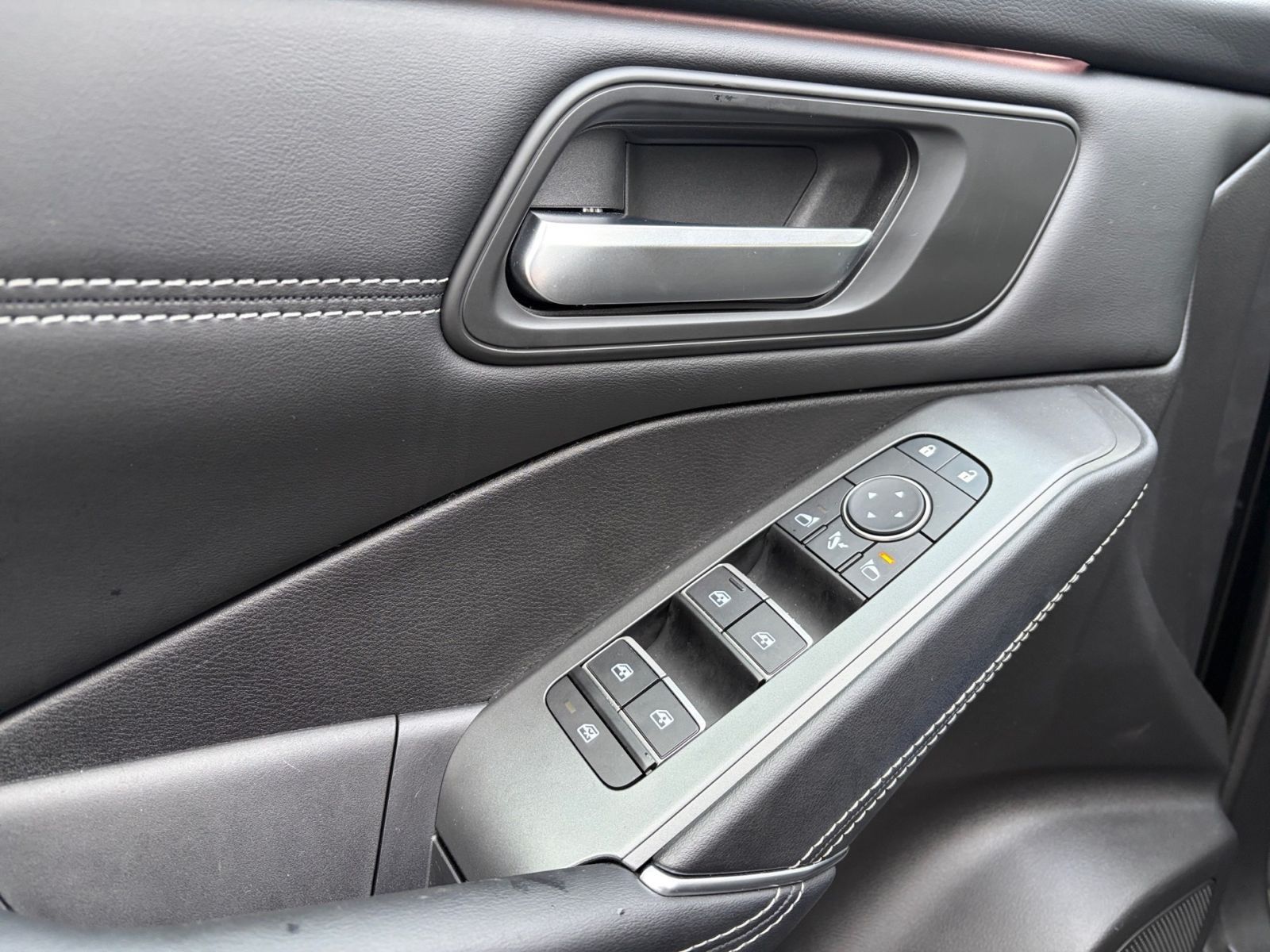 Fahrzeugabbildung Nissan Qashqai 1.3 DIG-T Automatik N-Connecta*AHK*Navi*