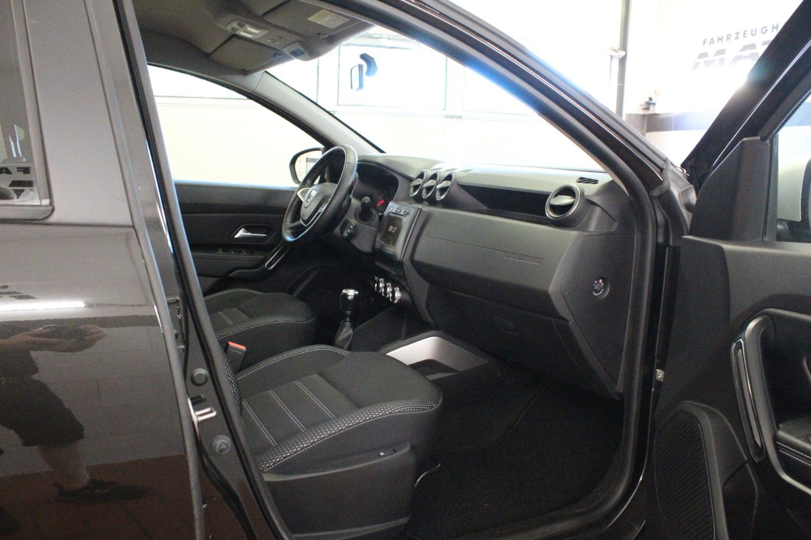Fahrzeugabbildung Dacia Duster TCe130 *Anniversary Navi*Sitzhzg*Kamera