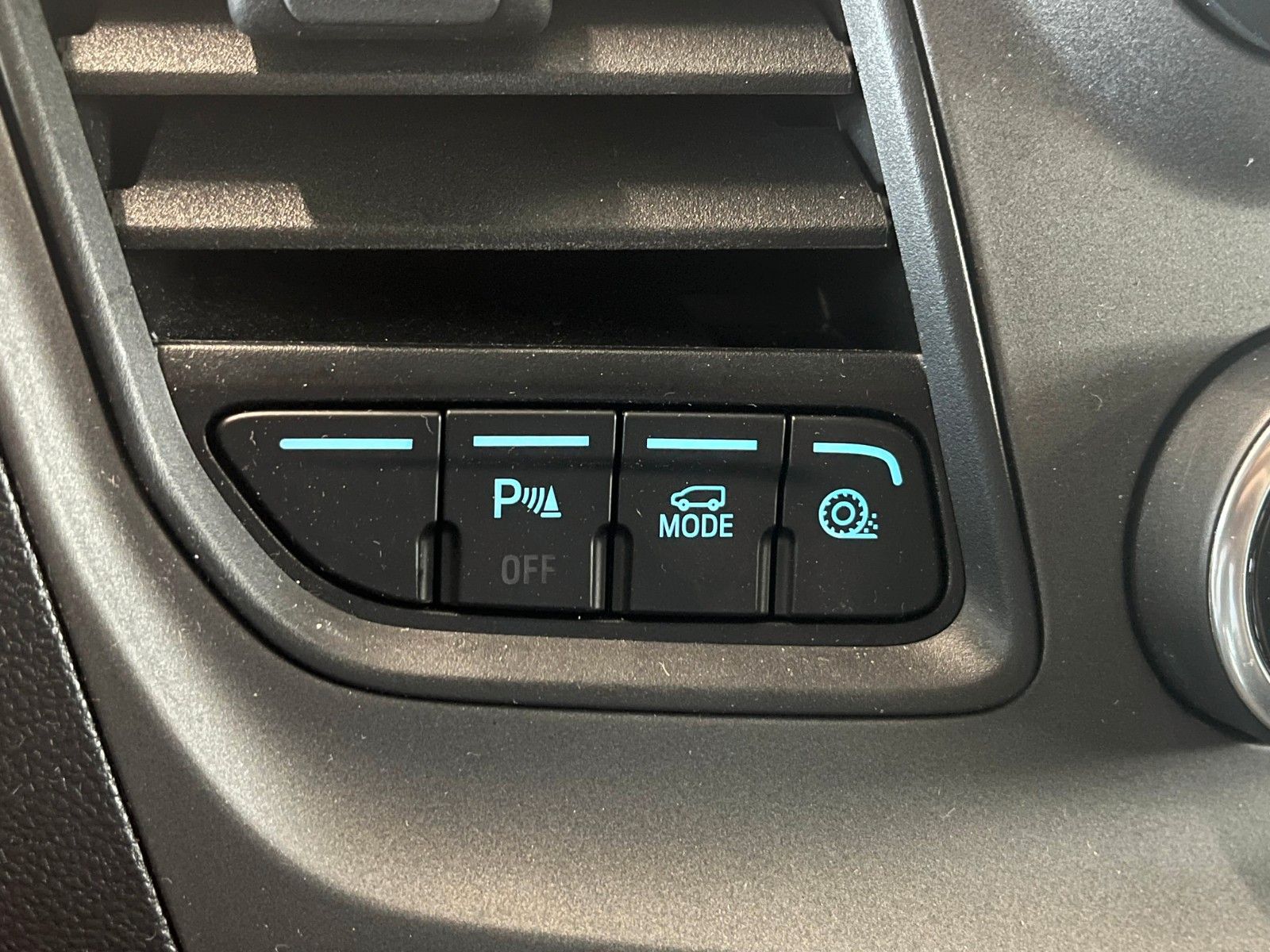 Fahrzeugabbildung Ford Transit Custom L2 TREND 9-Sitzer Klima CAM STDHZ