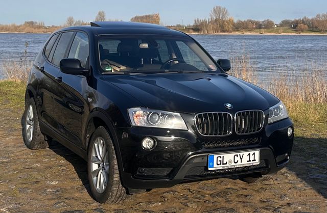 BMW X3 xDrive 20d Xenon Leder Navi Pano Kamera usw. 