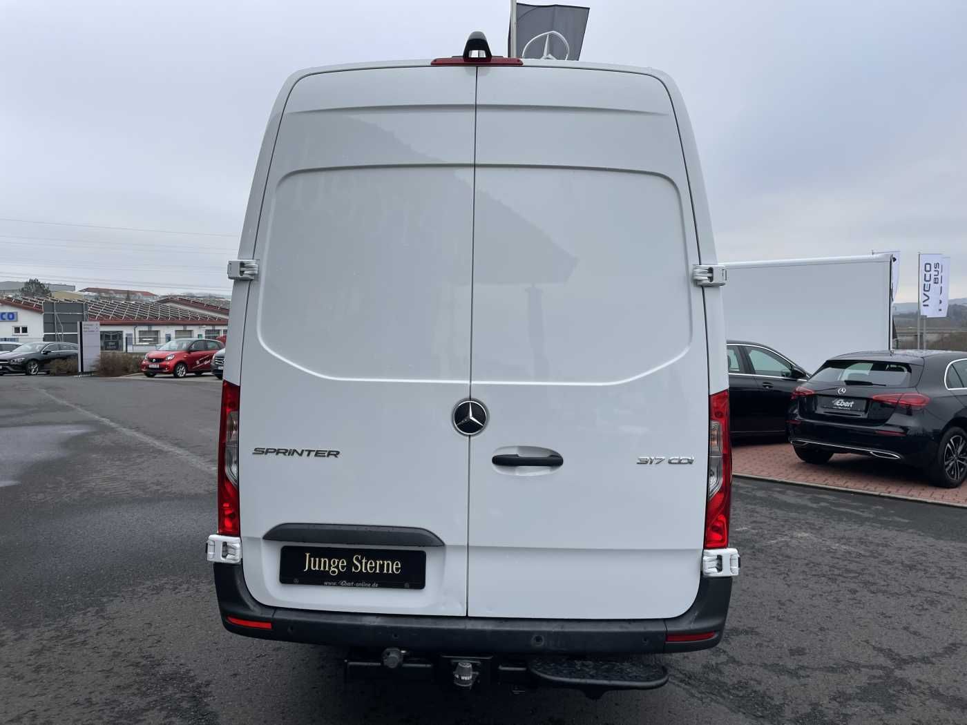 Fahrzeugabbildung Mercedes-Benz Sprinter 317 CDI DoKa/Mixto Autom AHK3,5 Klima