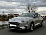 Ford Focus Titanium | 46.000 | TÜV 2027 | Kamera  - Ford Focus mit Benzin-Antrieb: Limousine, 2.0