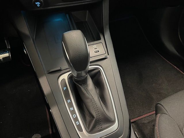 Fahrzeugabbildung Ford Puma ST-Line AUTOMATIK AHK Kamera Tempomat DAB