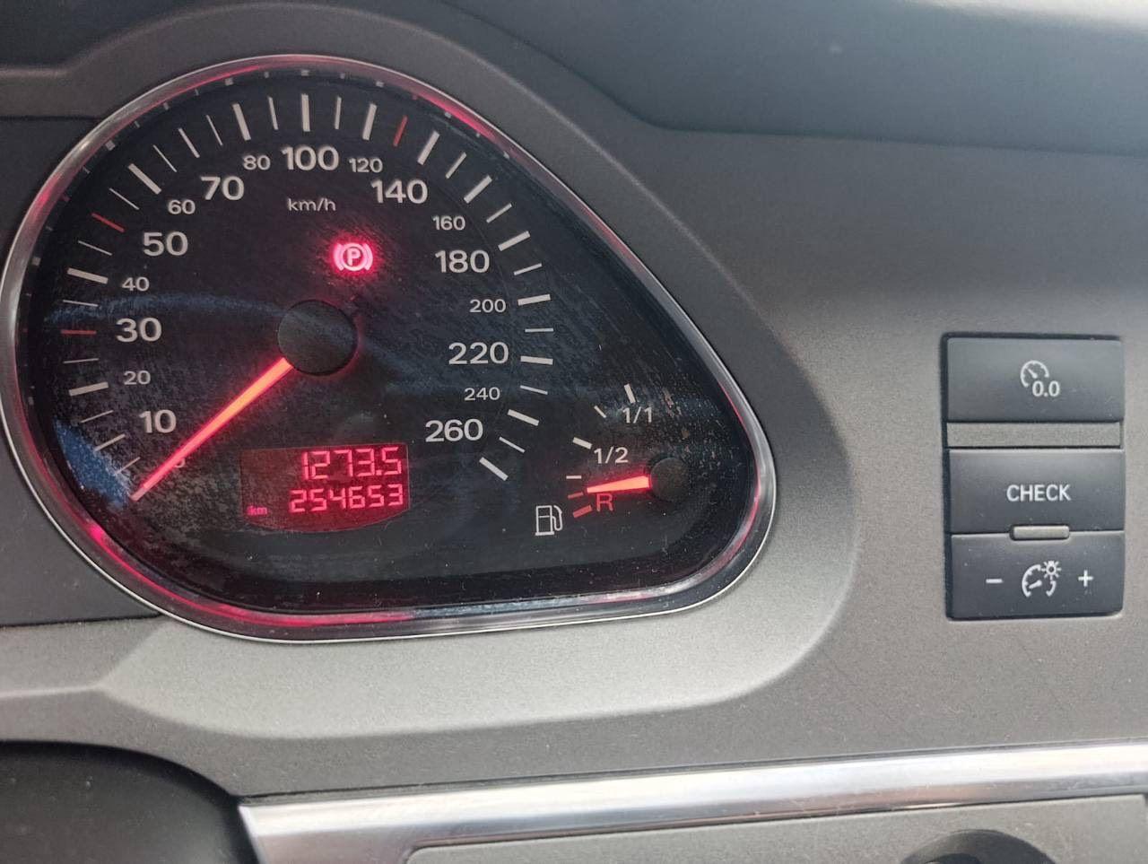 Audi A6 2005 — photo 7