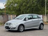 Mercedes-Benz B-Klasse B180 PARK.ASSIST SHZ TÜV BlueEFFICIENCY - gebrauchte Mercedes-Benz B 180 aus dem Jahr 2009