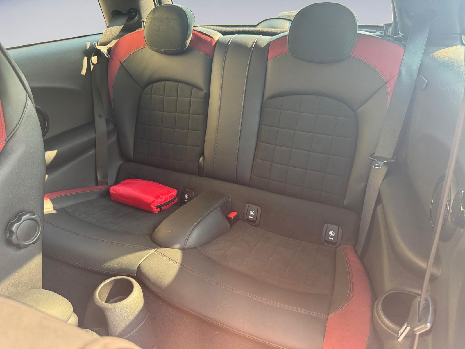 MINI Cooper S Aut. JCW HUD SHZ LED PDC H&K LEDER/ALC.