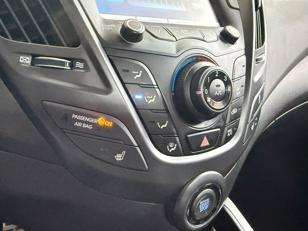 Hyundai Veloster - Bild 21