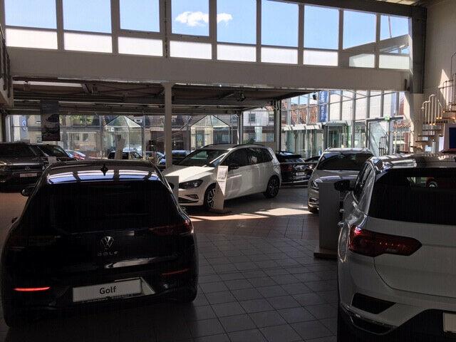 showroom-image-main