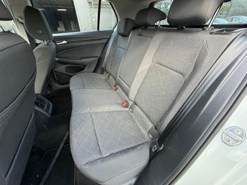 Volkswagen Golf - 9