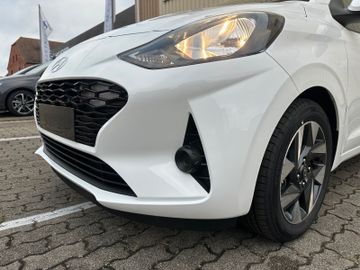 Hyundai i10 1.0 FACELIFT TREND INCL. NAVIGATION