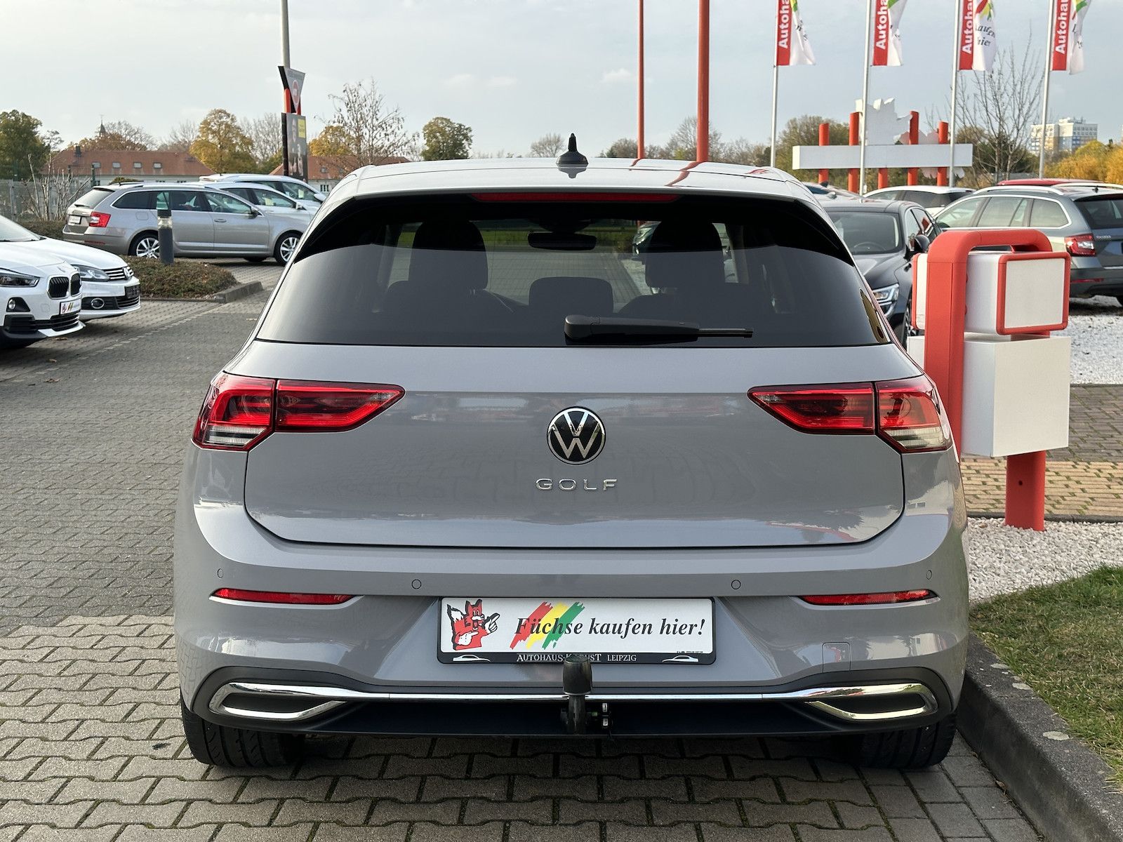 Fahrzeugabbildung Volkswagen Golf VIII 1.5 TSI /LED/Navi/DAB/ACC/Ahk/