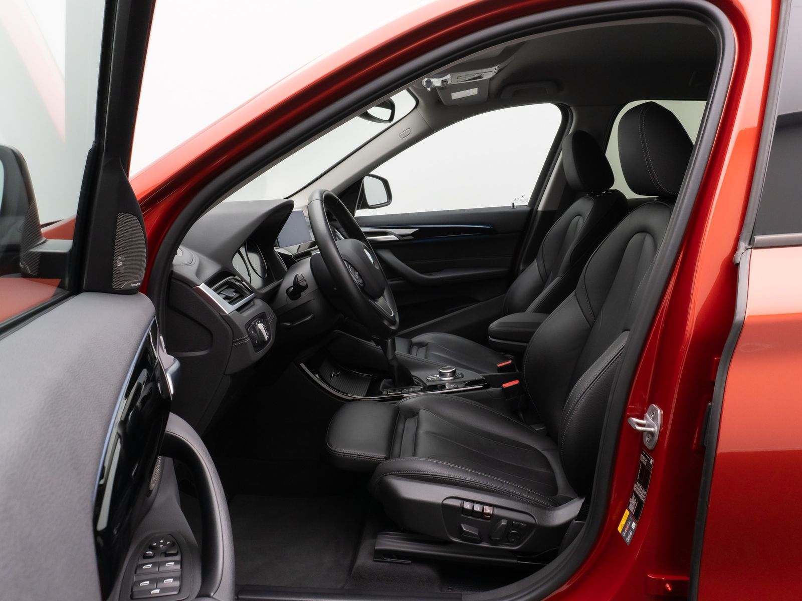 Fahrzeugabbildung BMW X1 xD25e Sport Line H/K Memory ParkAss DAB Leder