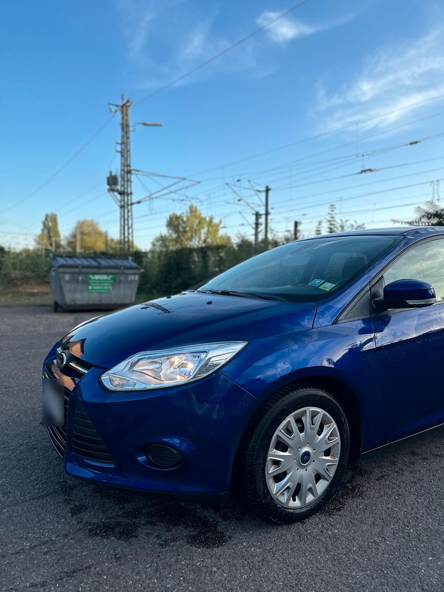 Ford Focus 2013 — photo 8