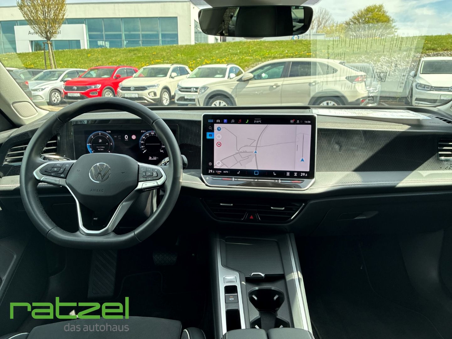 Fahrzeugabbildung Volkswagen Passat Variant 2.0 TDI DSG BUSINESS Navi Kamera
