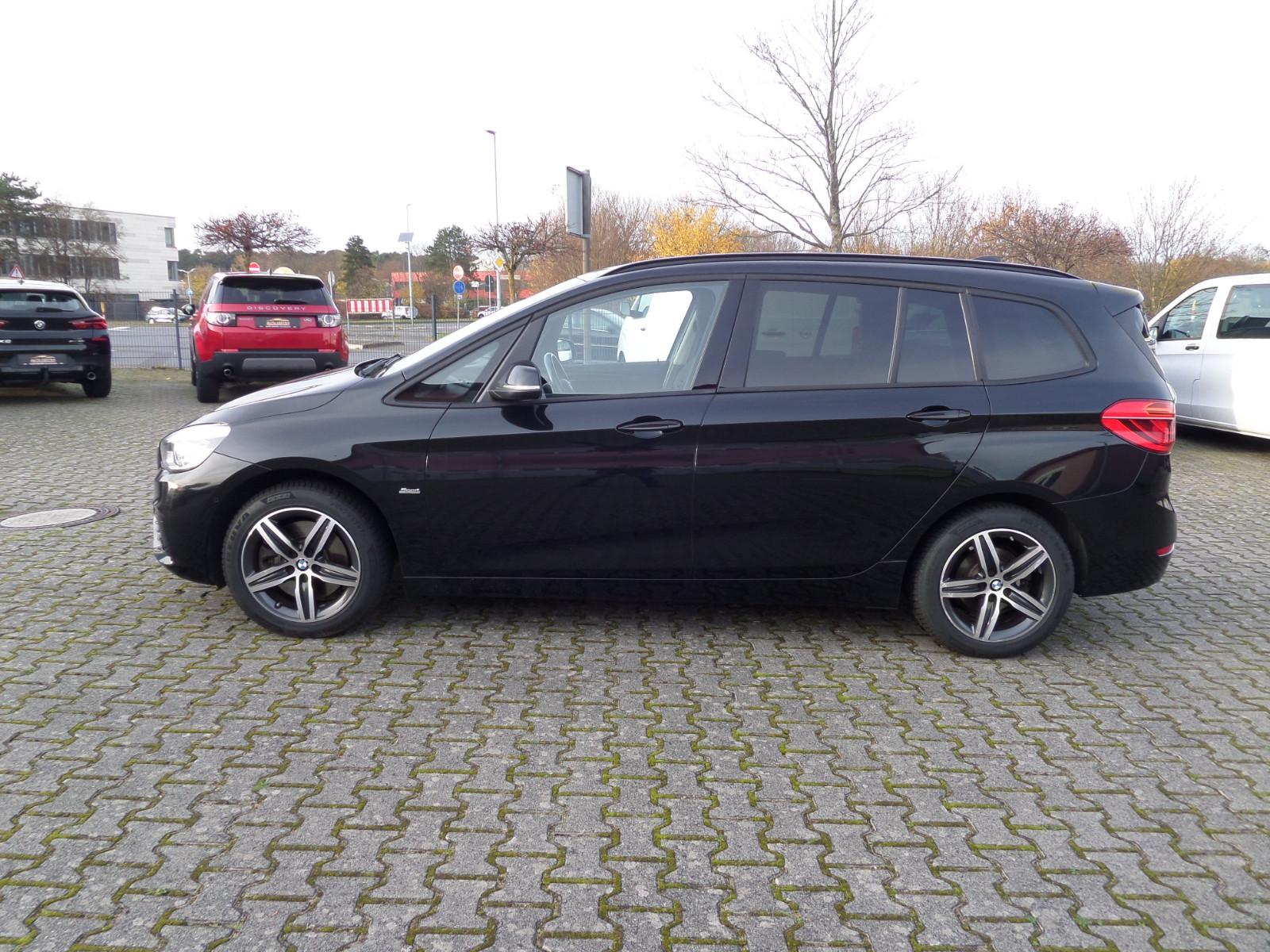 BMW 220 i GT Sport Line+Autom+7-Sitz+Navi+LED+Cam+PD