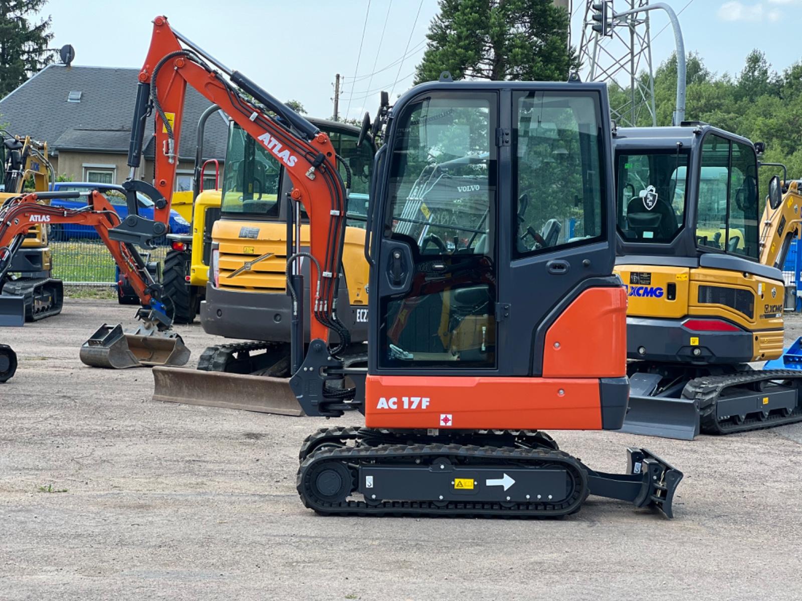 Atlas AC 17 F , 1 x SW, Telefahrw., AC18, 1.780kg NEU