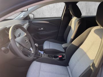 Opel Corsa Edition 1.2T MT6 100PS PDC,LHZ,SHZ,