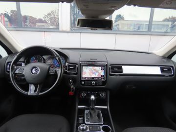 Volkswagen Touareg - 7