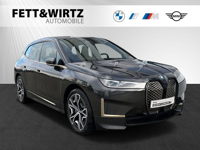 BMW iX xDrive40 Lr. 589,- br. o.Anz. 45Mon/5`Km p.A.