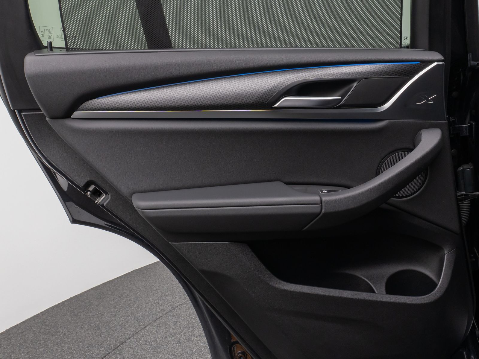 Fahrzeugabbildung BMW X3 xD30e M Sport Kamera DAB DrivAssis LED 20Zoll