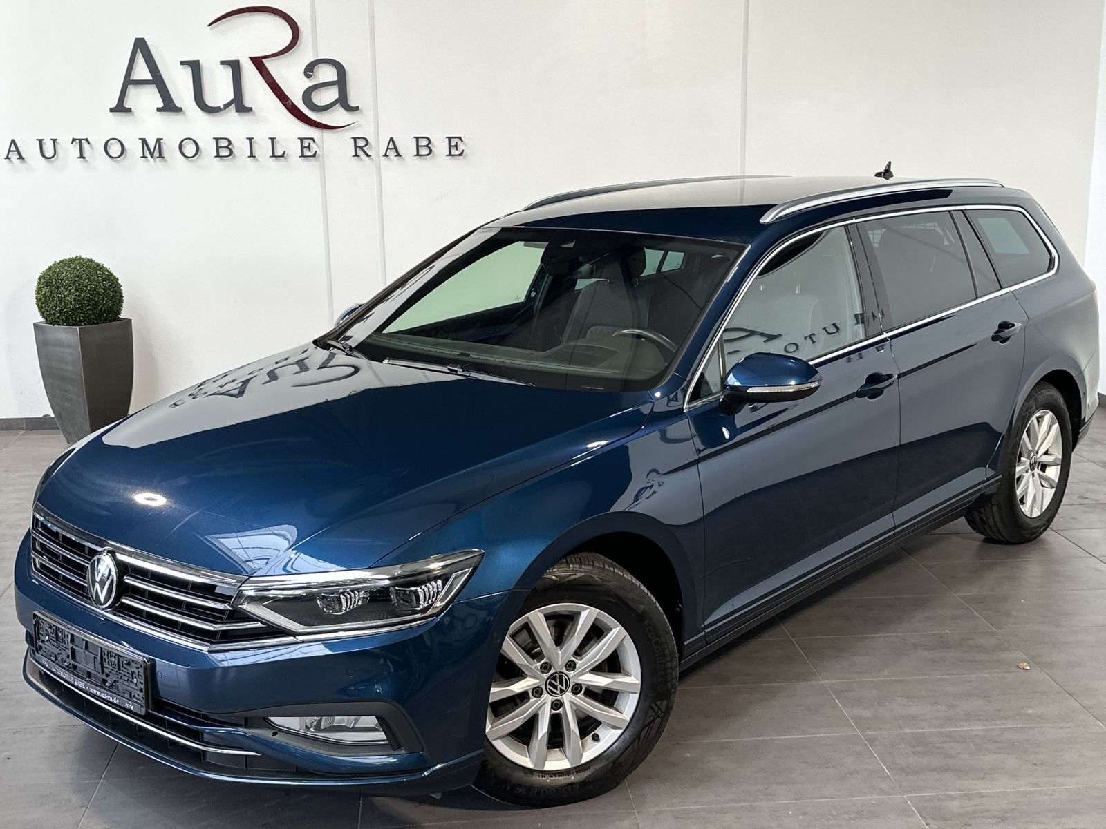 Fahrzeugabbildung Volkswagen Passat Variant Business NAV+IQ-LIGHT+AHK+KAM+VC