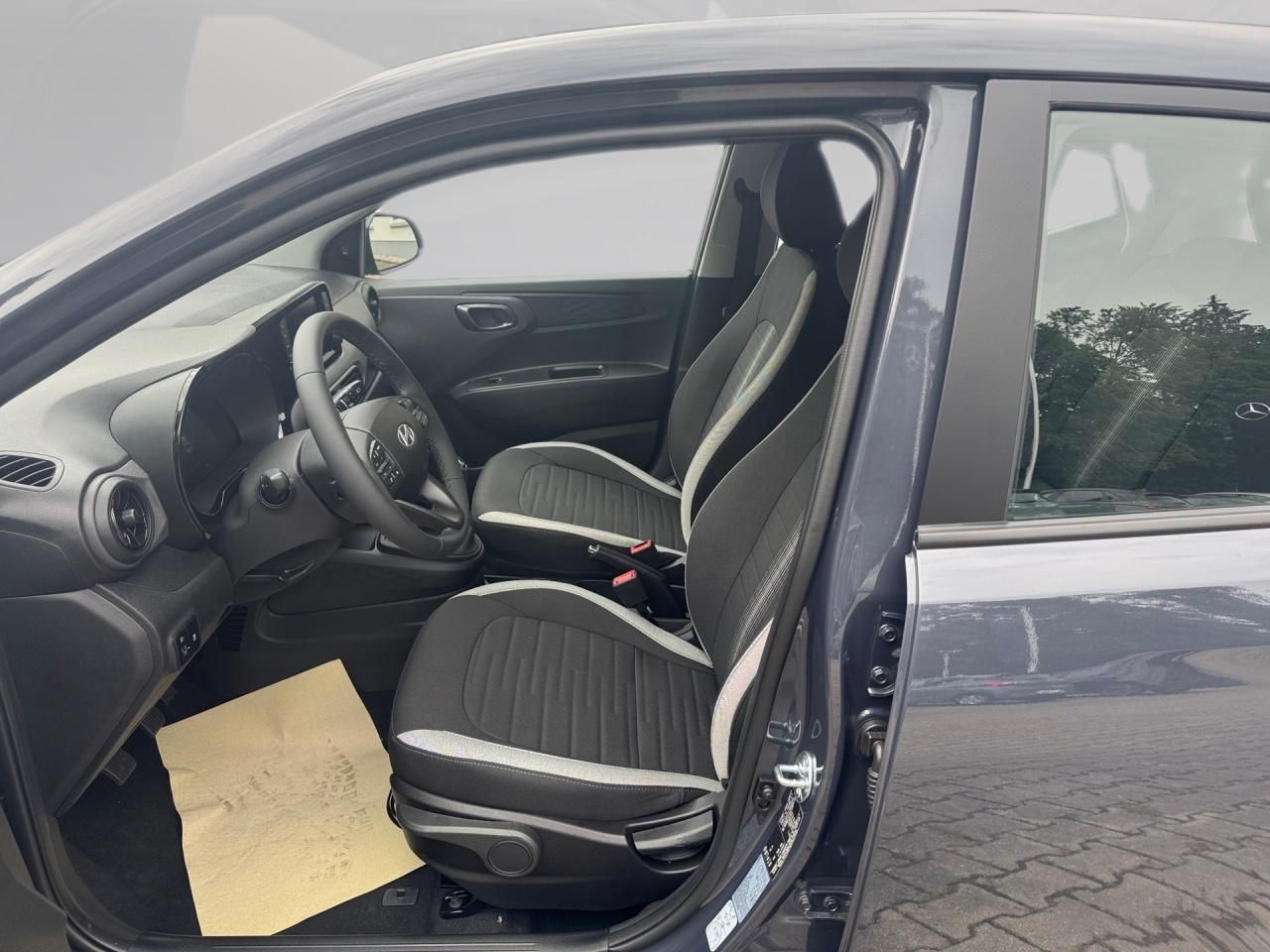 Fahrzeugabbildung Hyundai i10 SELECT *SERVICE NEU*NAVI*KAMERA*DAB+*PDC*BT*