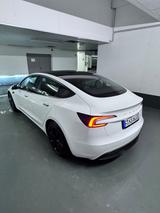 Tesla Model 3 Hinterradantrieb RWD Premium Premium - Tesla Model 3 in Wiesbaden