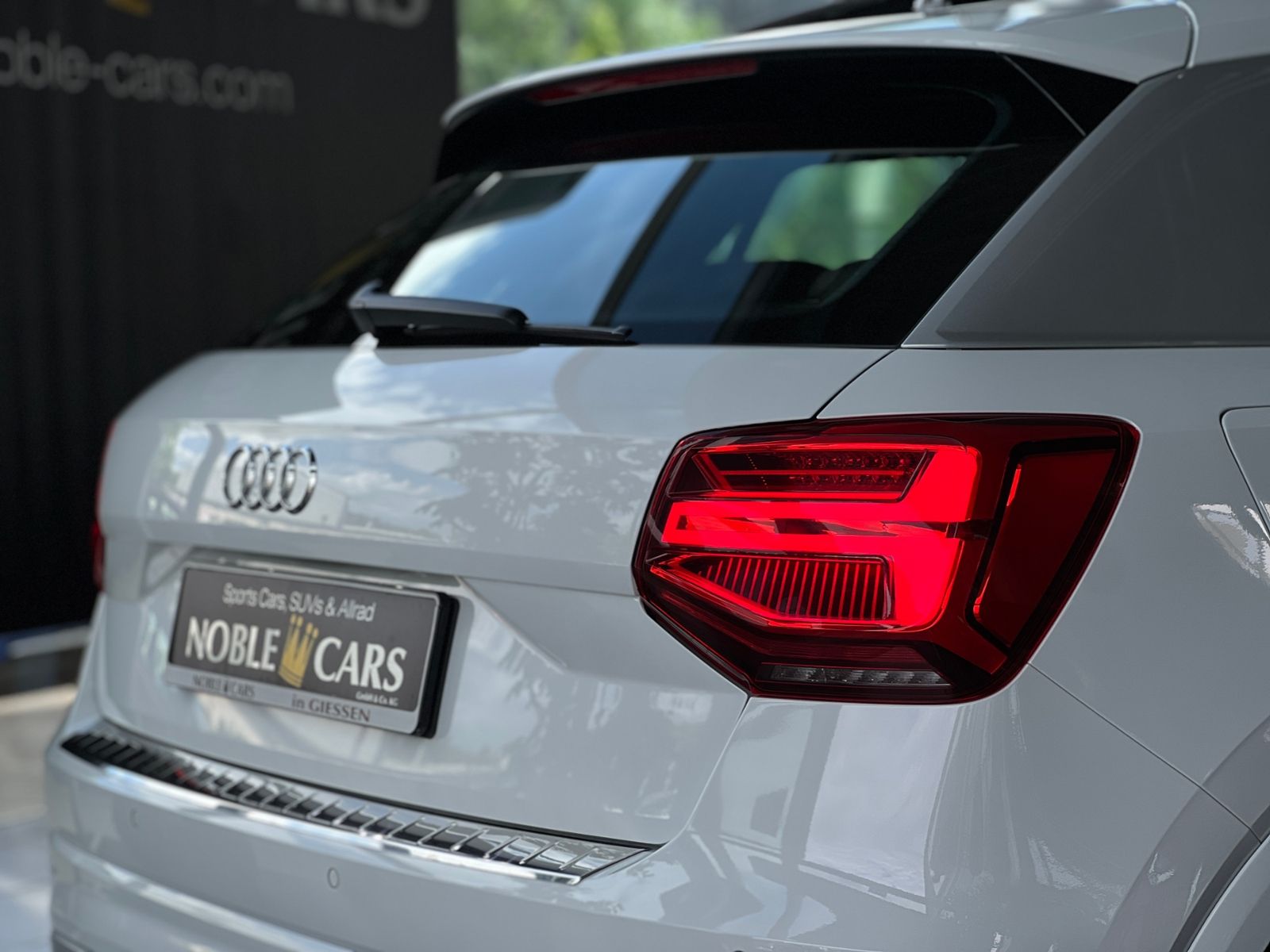 Fahrzeugabbildung Audi Q2 35 TFSI S-Tronic S Line PANO SHZ LED NAVI