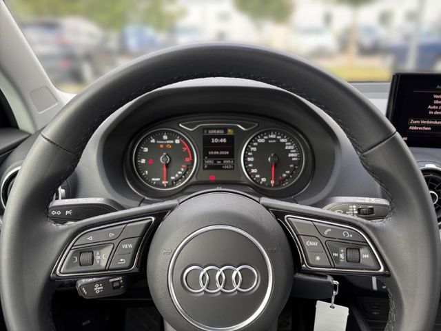 Q2 advanced 35 1.5 TFSI CarPlay Rückfahrkamera