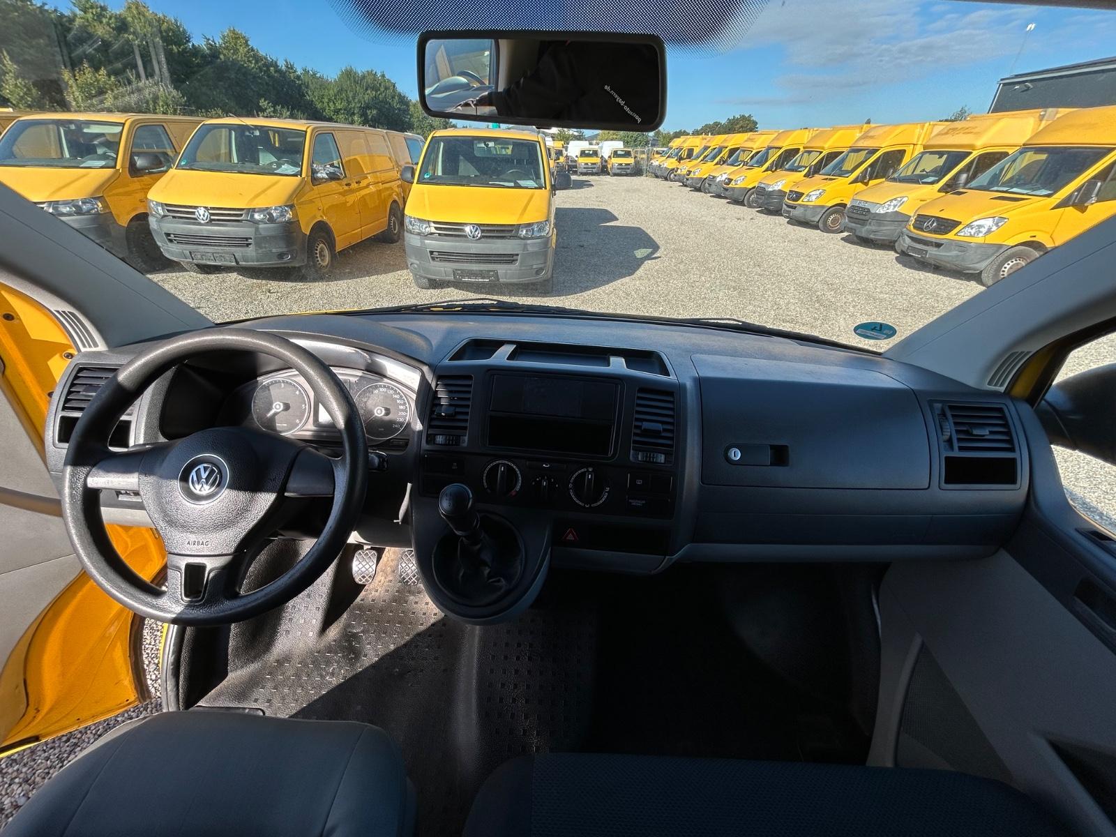 VOLKSWAGEN T5 TRANSPORTER -  84ch - ENTRETIEN VW