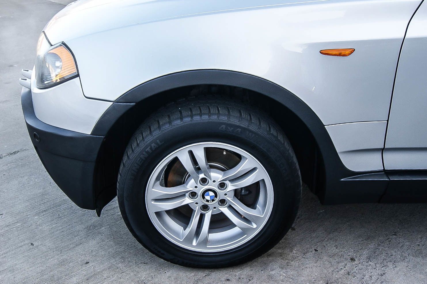 Fahrzeugabbildung BMW X3 3.0i 4x4 LEDER XENON NAVI RENTNER 1.BESITZ