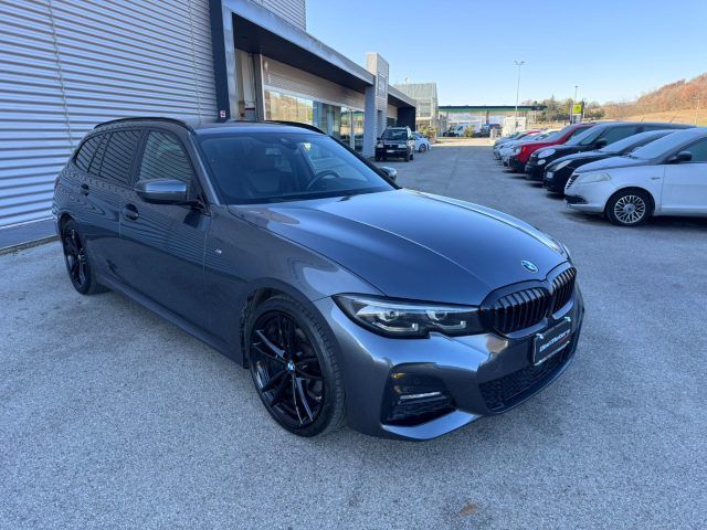 BMW 320 d xDrive Touring Msport 4x4 Virtual Cock imagem 3