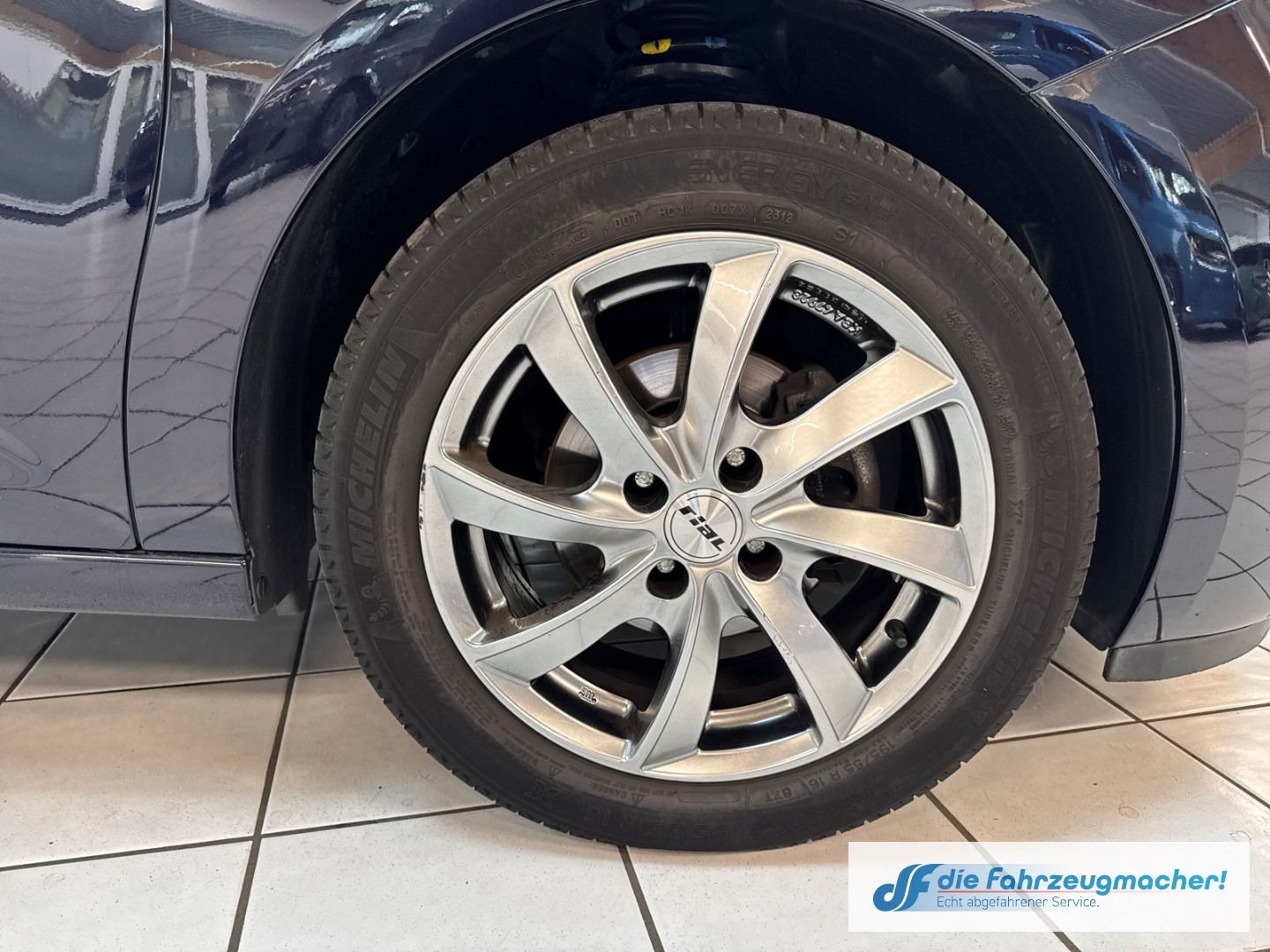Fahrzeugabbildung Citroën C3 Selection Notbremsass. Temp Tel.-Vorb. PDC Ko