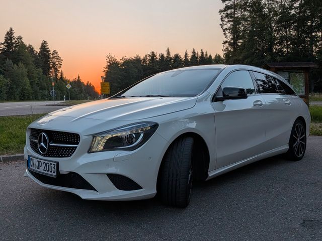 MERCEDES-BENZ CLA 200 Shooting Brake