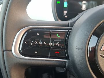 Fiat 500 e Base KeyLess+Navi+LM+SpurH+AUT+KlimaA