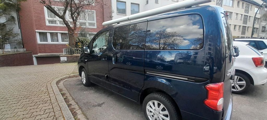 Image of Nissan NV200