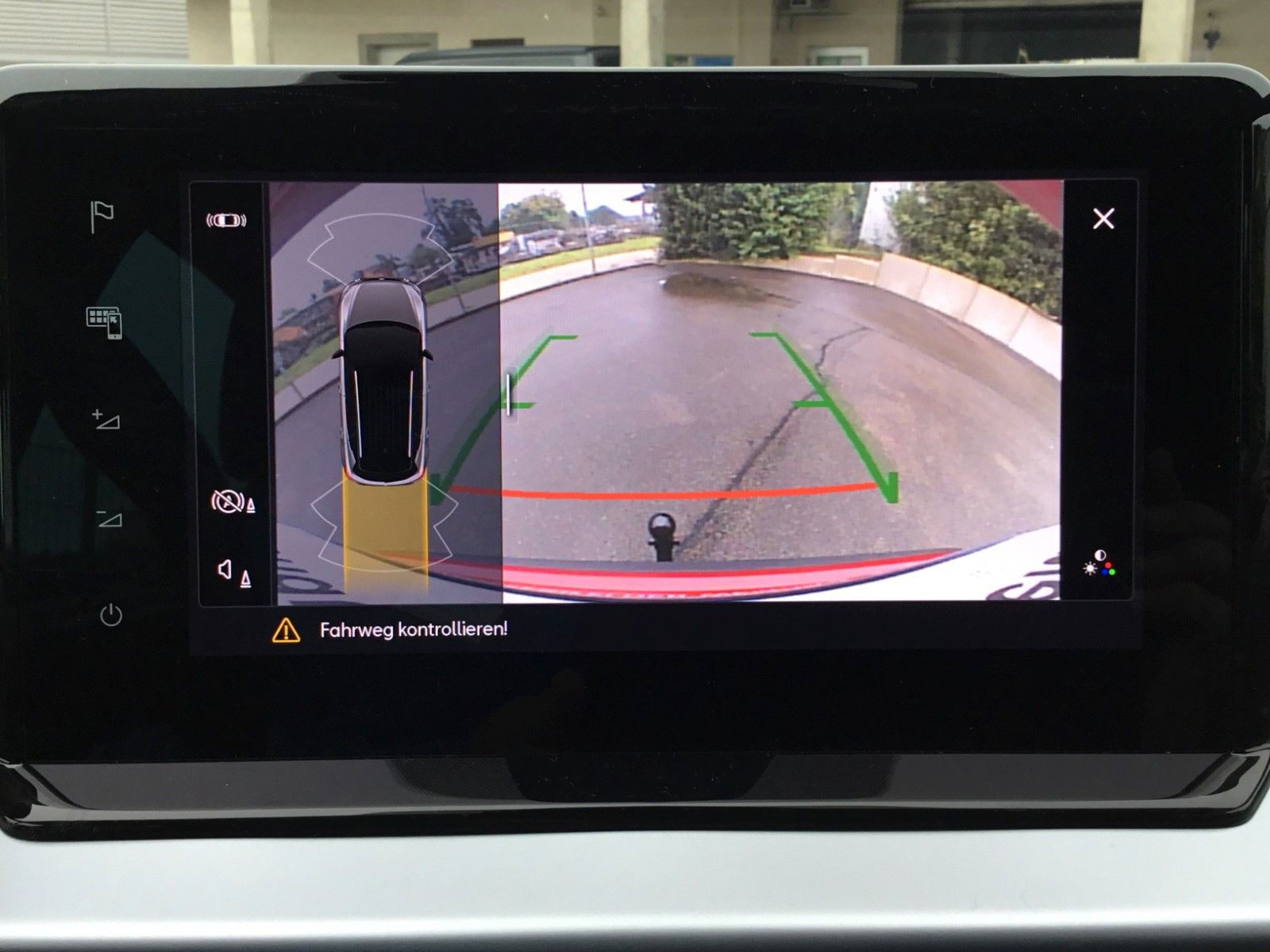 Fahrzeugabbildung SEAT Arona FR 1.5 TSI DSG+AHK+ACC+17"+Navi+Kamera