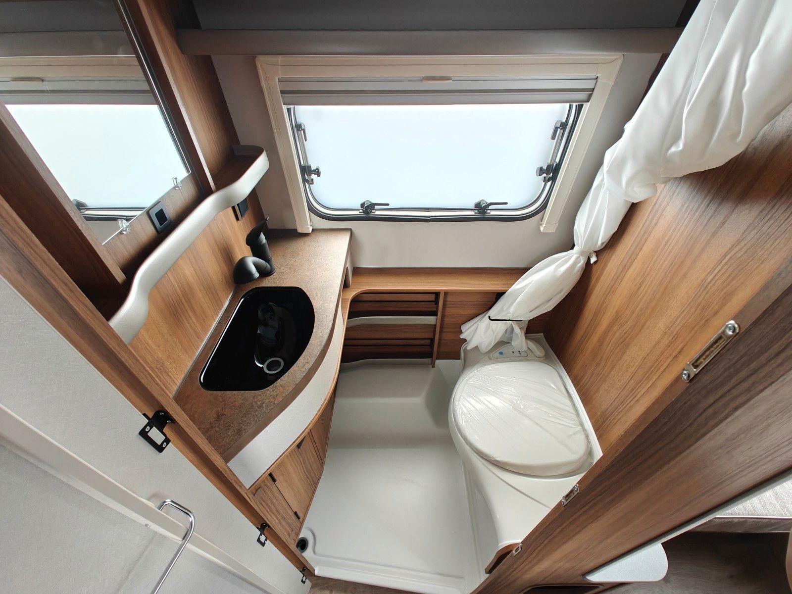 Fahrzeugabbildung HYMER / ERIBA / HYMERCAR Touring 540 Legend - JETZT 7.284€ SPAREN !!!