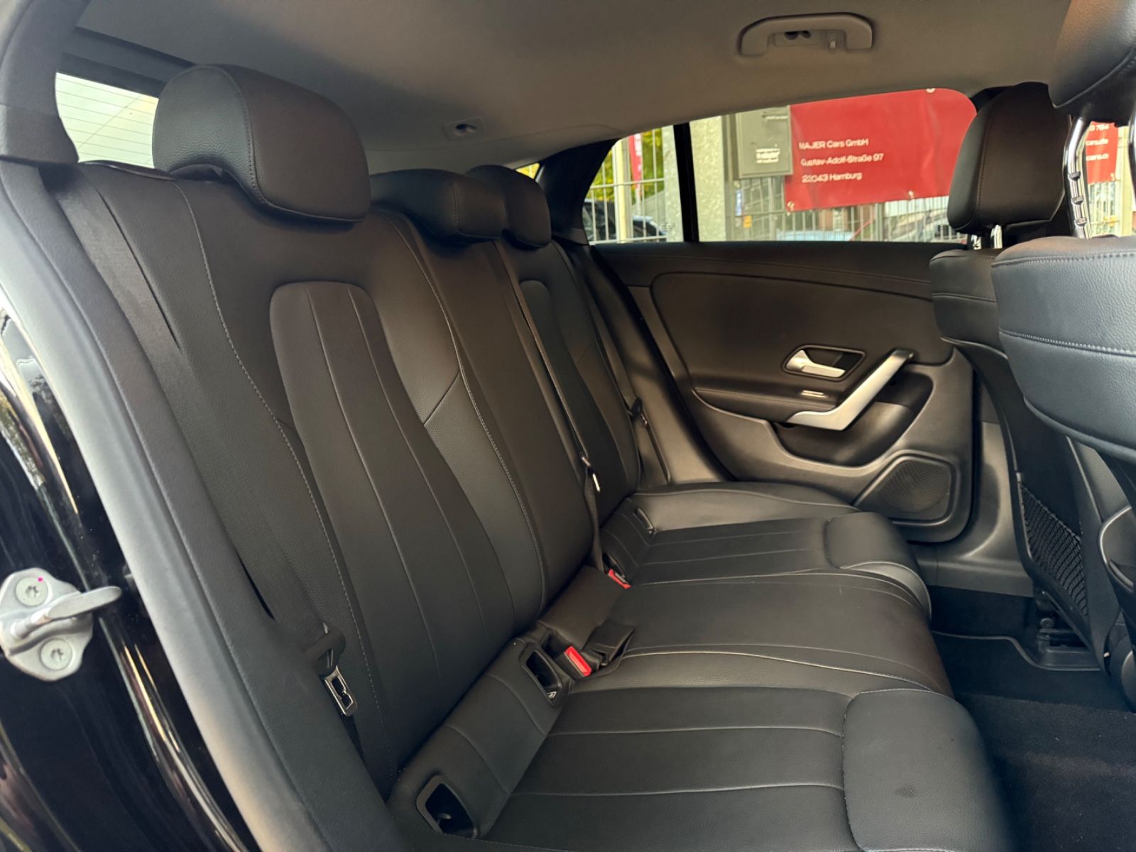 Fahrzeugabbildung Mercedes-Benz CLA 180  Shooting Brake*LED*NAVI*CAM*LEDER*SHZ