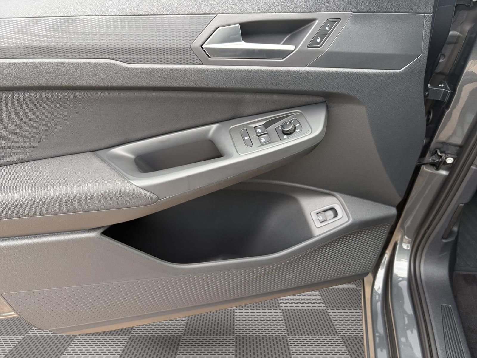 Ford Grand Tourneo - Bild 24