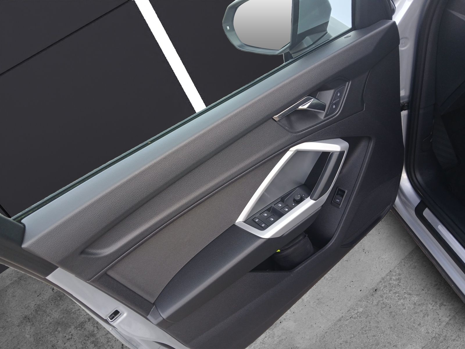 Fahrzeugabbildung Audi Q3 35 TDI advanced S-tronic LED AHK AVC ACC