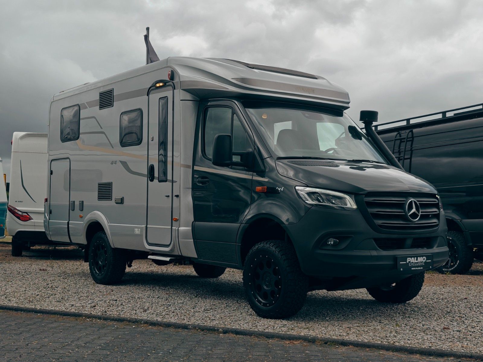 Fahrzeugabbildung HYMER / ERIBA / HYMERCAR ML - T 560 4x4 ALLRAD - AUS 1. HAND!