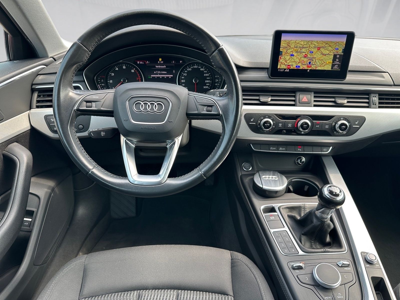 Fahrzeugabbildung Audi A4 Avant 1.4 TFSI design AHK,Navi,SHZ,Klimaaut.