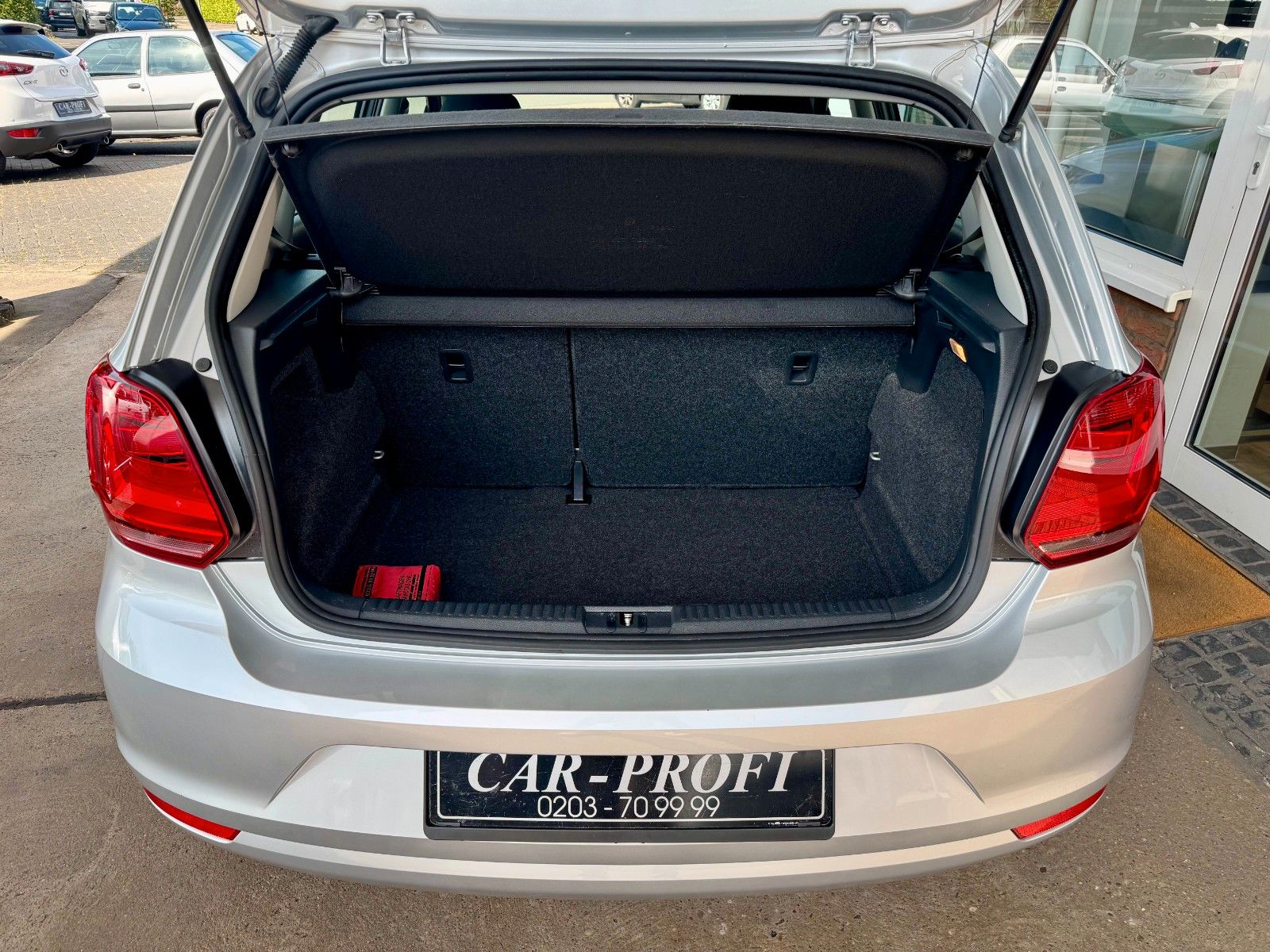 Fahrzeugabbildung Volkswagen Polo V Trendline Klima/Allwetter/erst 54 Tkm
