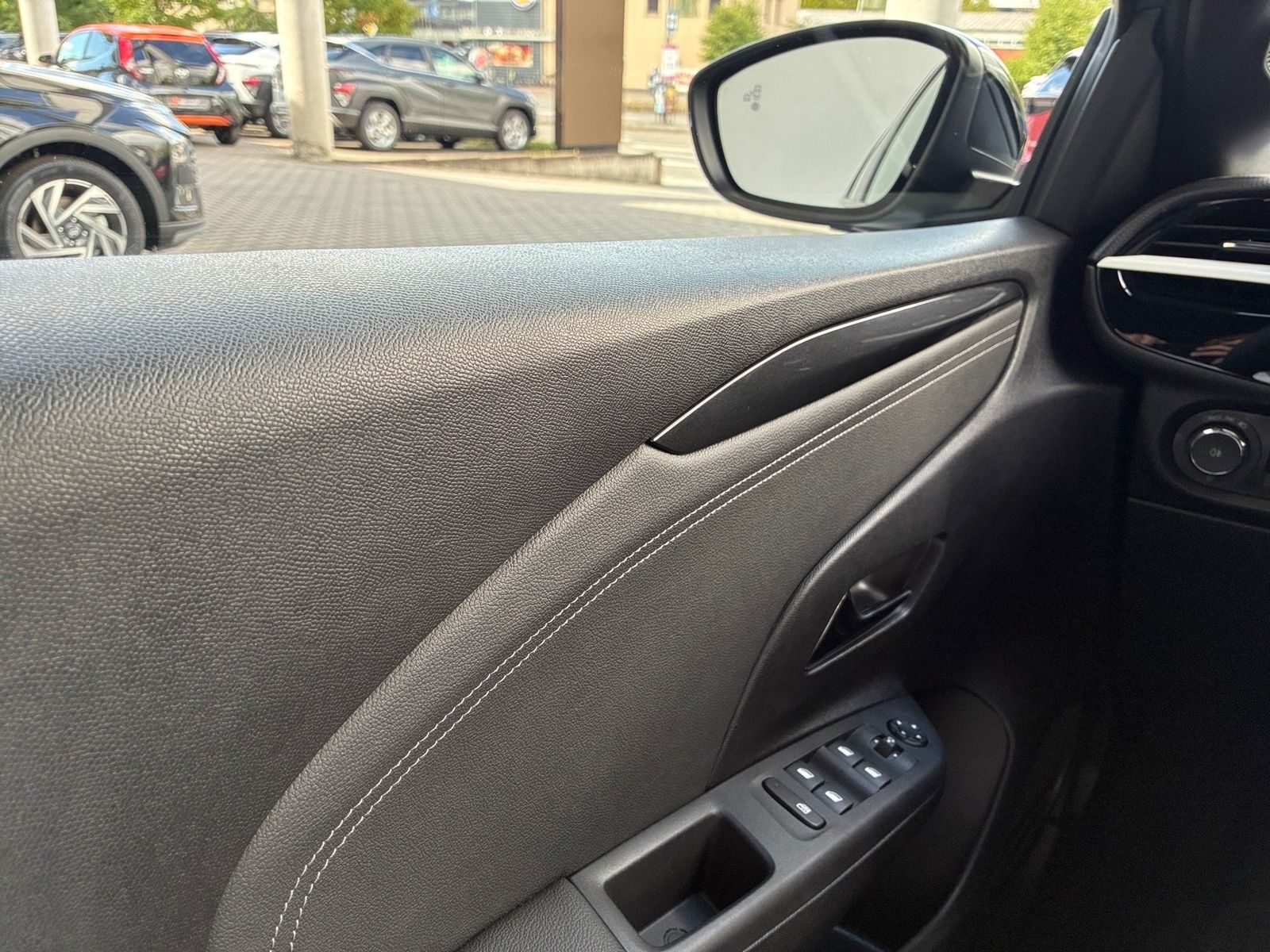 Fahrzeugabbildung Opel Corsa F 1.2 Turbo GS Kamera,LED,Navi,PDC,SHZ,LM