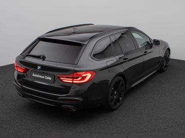 Fahrzeugabbildung BMW 530d xD M Sport Panorama Kamera H/K Alarm 19Zoll