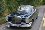 Mercedes-Benz 230